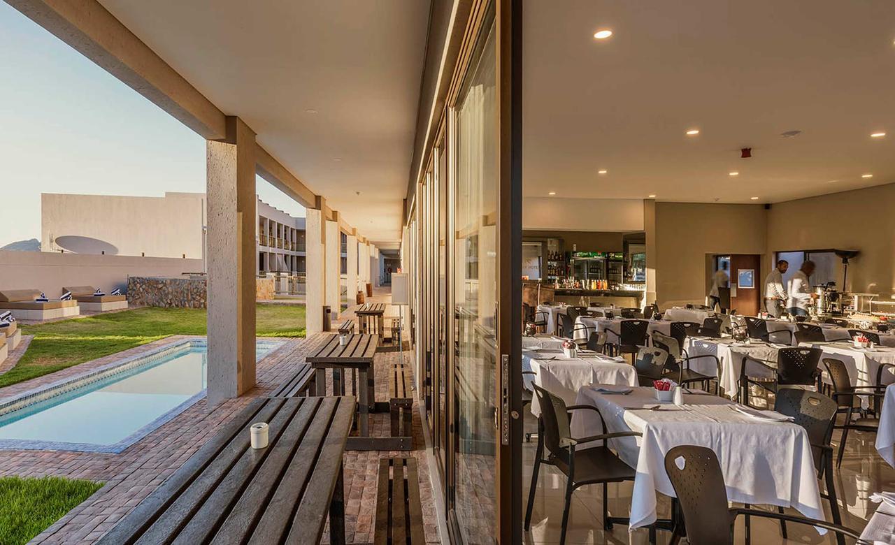 Springbok Inn Bagian luar foto